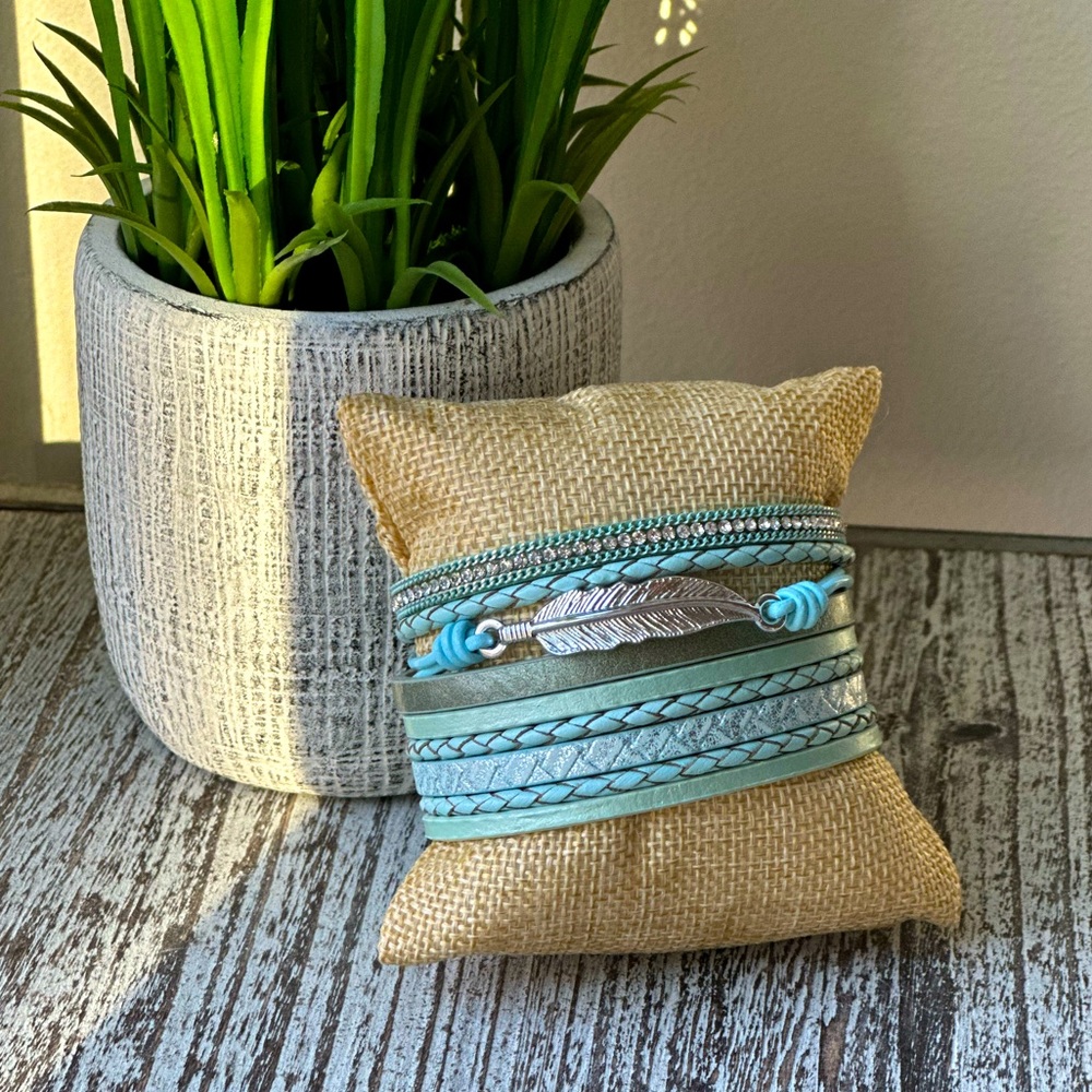 Vegan Leather Cuff Wrap Bracelet (Blue)